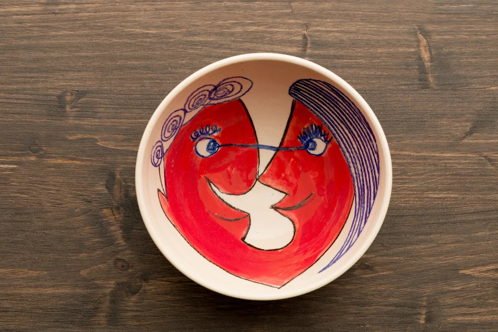Bol ceramic pictat cu două fețe roșii