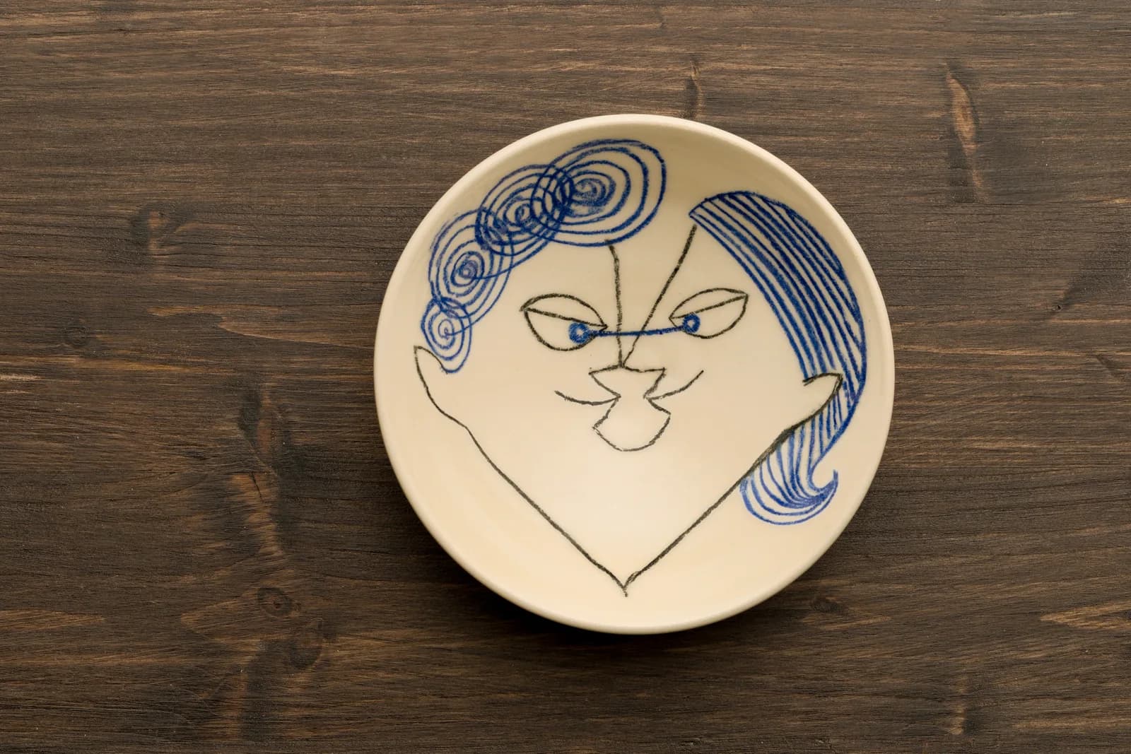 Bol ceramic cu față desenată în albastru